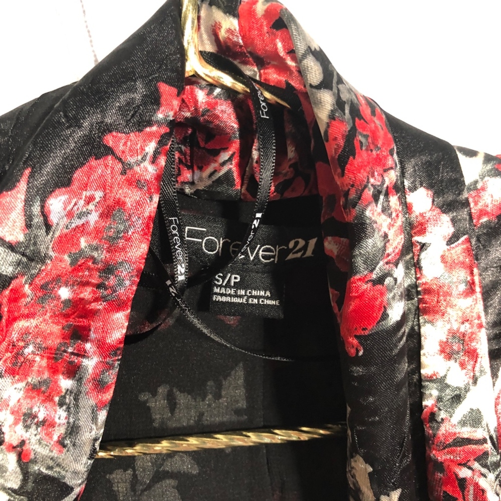 Forever 21 Flower Short Kimono Cover Sz S EUC - Picture 4 of 8